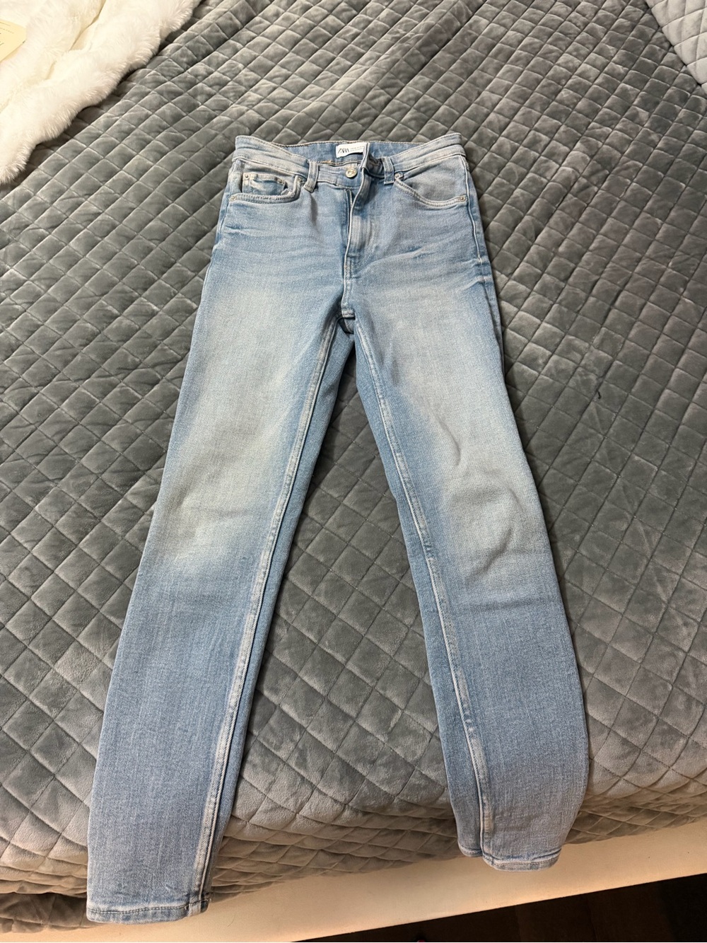 Women’s Light Blue Slim Jeans - Zara